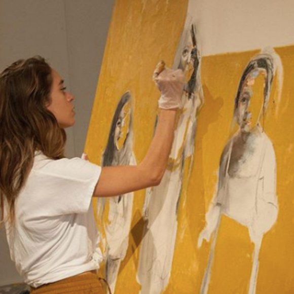 Meet your Posher, Geena - Picture 1 of 9